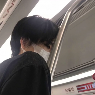 高级感微信头像男生图片