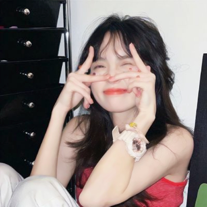真人女头可爱青春