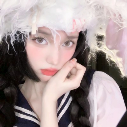女人漂亮精致的头像