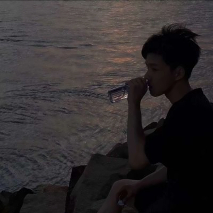 高级感微信头像男生图片