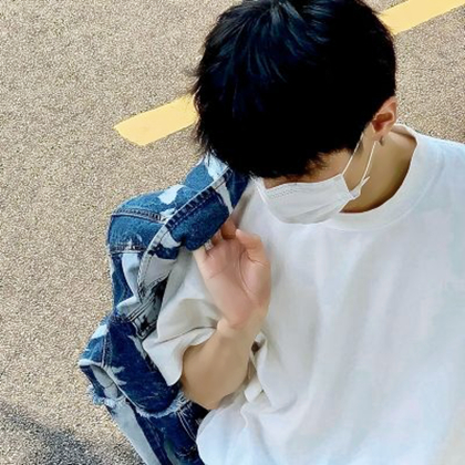 帅哥真人头像侧脸