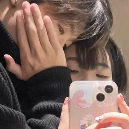 真人情侣头像浪漫甜蜜一对两张高清图片