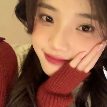 近脸女头ins