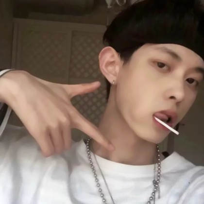 冷门小众头像男