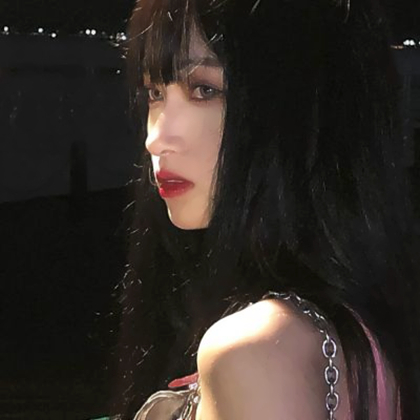 御姐辣妹风头像