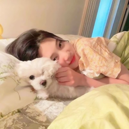 微信女生头像小众高级真人高清图片