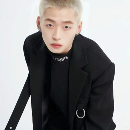 一男一女情侣潮流炫酷微信头像图片