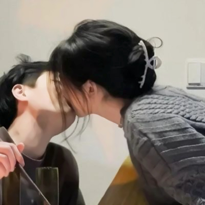 情侣头像成熟稳重大气一男一女图片
