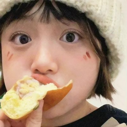可爱搞怪女生头像真人