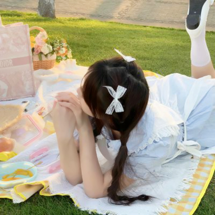 高级感御姐微信头像女生真人高清图片