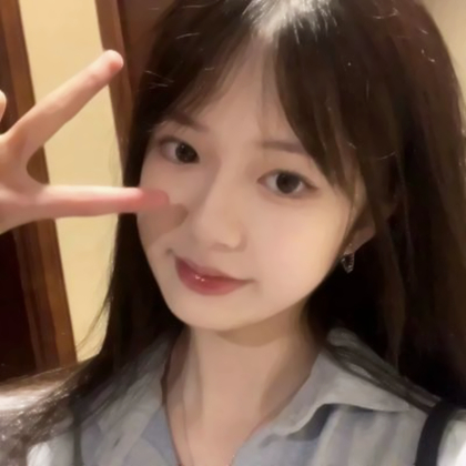 2025年女微信头像真人干净图片