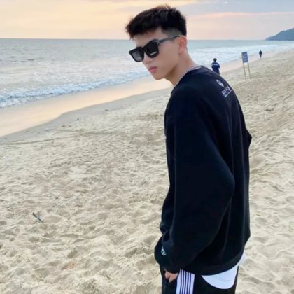 超酷高冷的男生头像