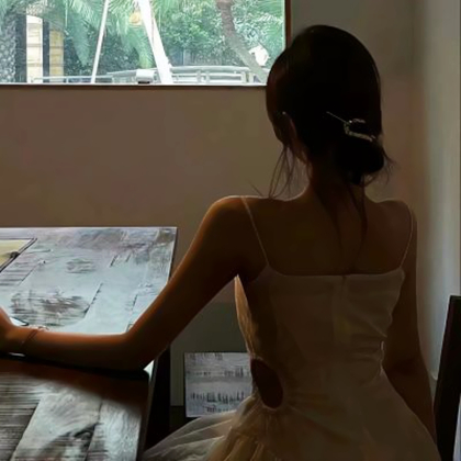 高级小众单人情侣头像一男一女图片