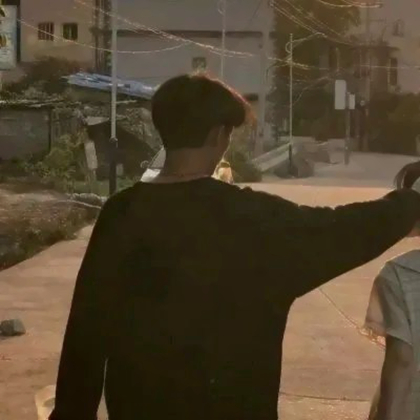 独一无二创意真人一对两张情头图片