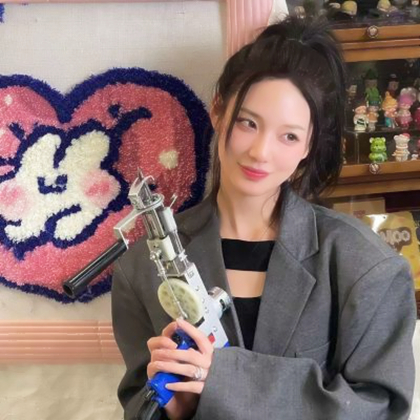 2025女生头像真人稀有潮流时尚图片