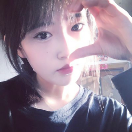 真人女头像怼脸