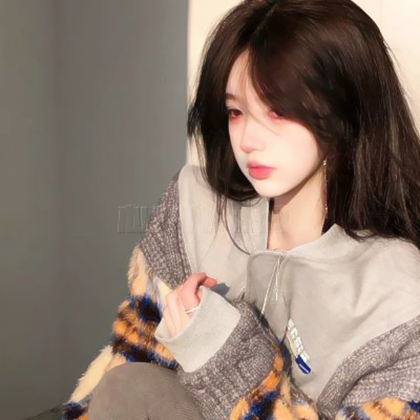 超酷短发中性风女生头像图片