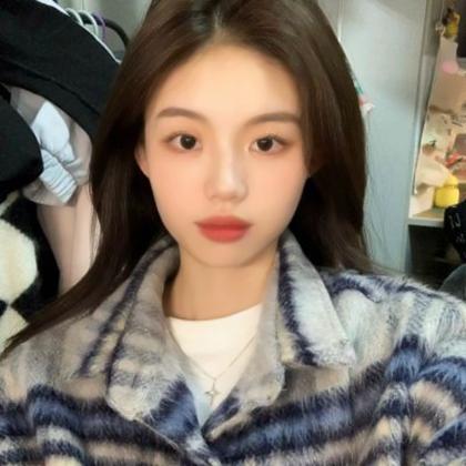 高级感精致女生头像高清小众真人图片