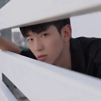 超酷高冷的男生头像