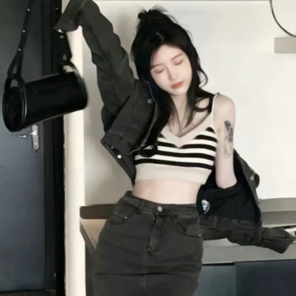 真人情侣头像高清一左一右图片