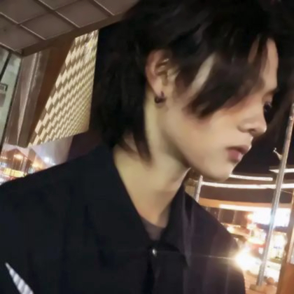 适合长期不换的微信头像男
