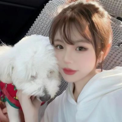 正面自然美女头像