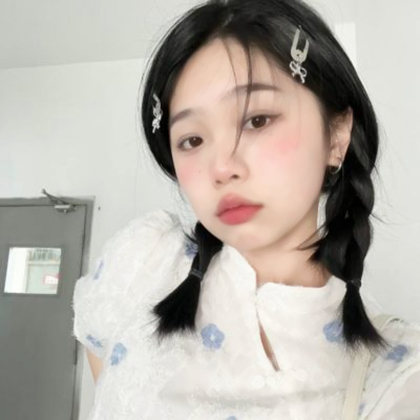 高级感爆棚女生头像真人