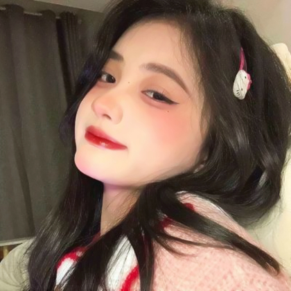 可爱又不失搞怪的真人女生头像图片