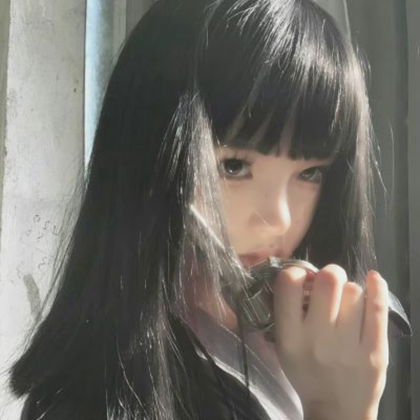 很辣的女生头像