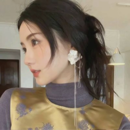 高级感爆棚女生头像真人