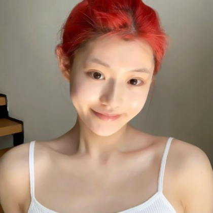 高级感爆棚女生头像真人