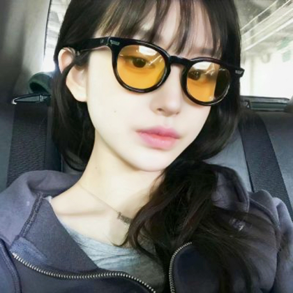 2025年头像真人女图片