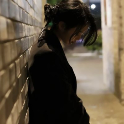 高级氛围感女生头像