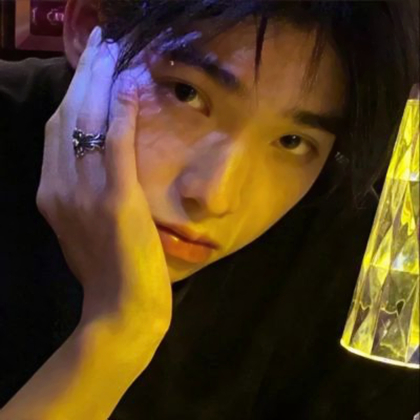 令人心动小众头像男