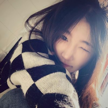 丝丝心动女头小众头像温柔图片