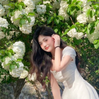 小清新白色系女生头像