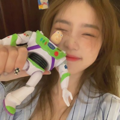 女生可爱热情头像真人
