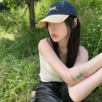 甜辣风女生头像真人