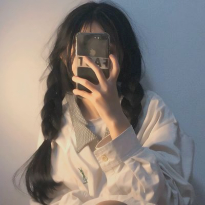 招桃花女头ins风