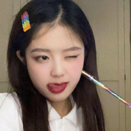 真人头像女生图片单人高清好看