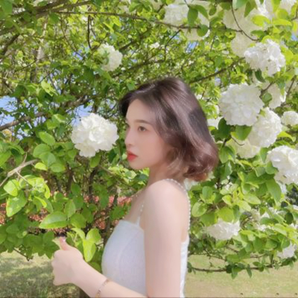 小清新白色系女生头像
