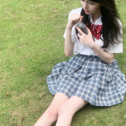 女生头像清纯大学生