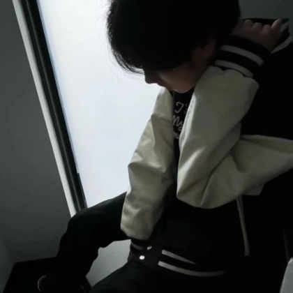 侧脸帅气男头