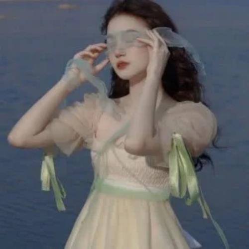 女生绝望伤感高清好看的头像