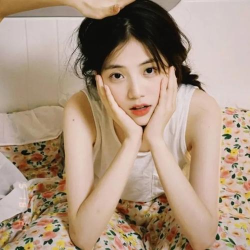 女生头像ins高级质感