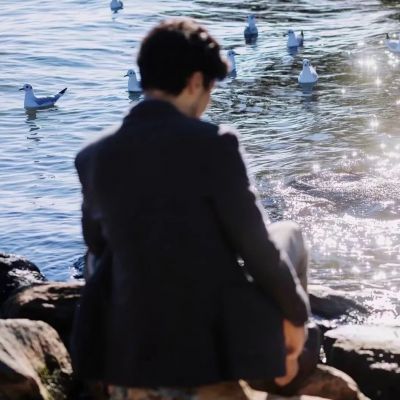 情侣头像真人一人一半