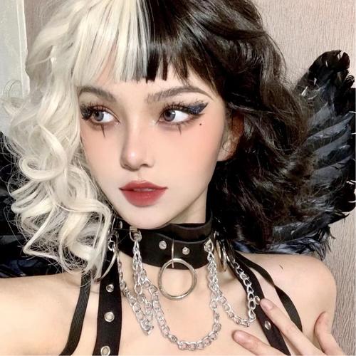酷辣风潮流女生头像