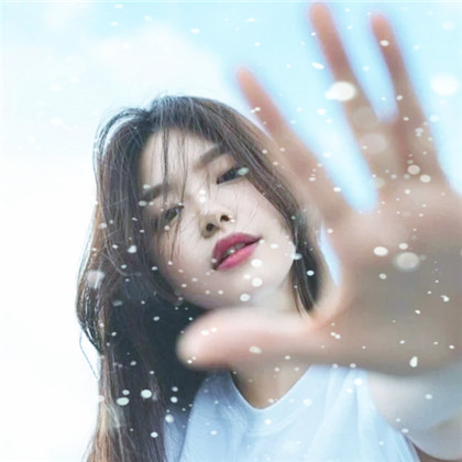 冬天飞雪特效女生唯美头像