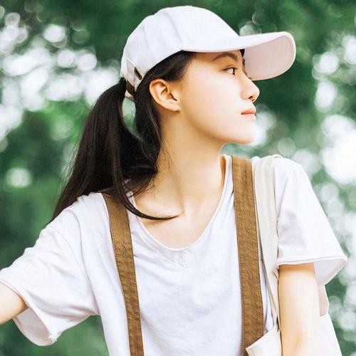 女生旅行旅游唯美高清头像 