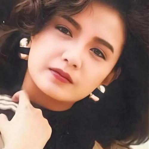 经典怀旧青春女生头像图片